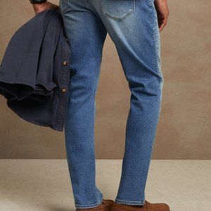 Banana Republic Light Wash Slim Luxe Traveler Jean 40W x 32L
